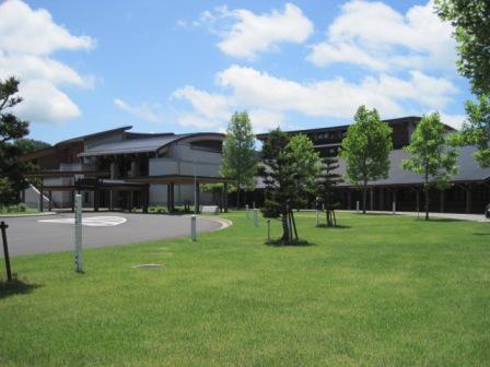 （写真）向かって右側から撮影したセンター