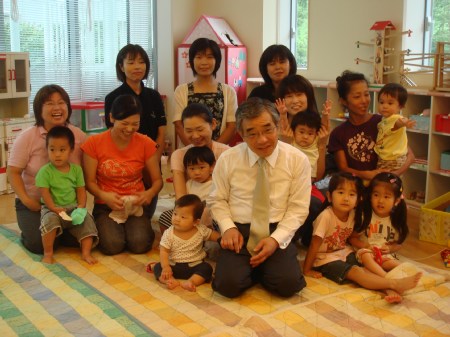 懇談参加者の皆さんと 懇談参加者の皆さんと