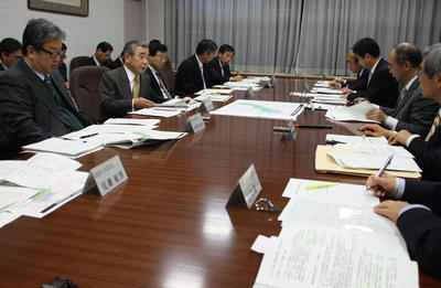 国土交通省予算に関して意見を述べる知事の写真 国土交通省予算に関して意見を述べる知事の写真