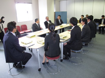 懇談の様子