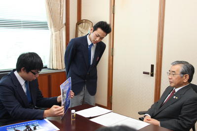 浜田水産高校の活動報告の様子