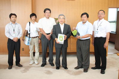 みなさんと記念撮影