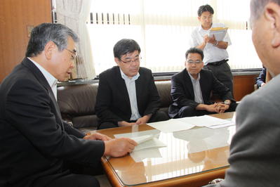 全頭検査と風評被害対策を求める知事