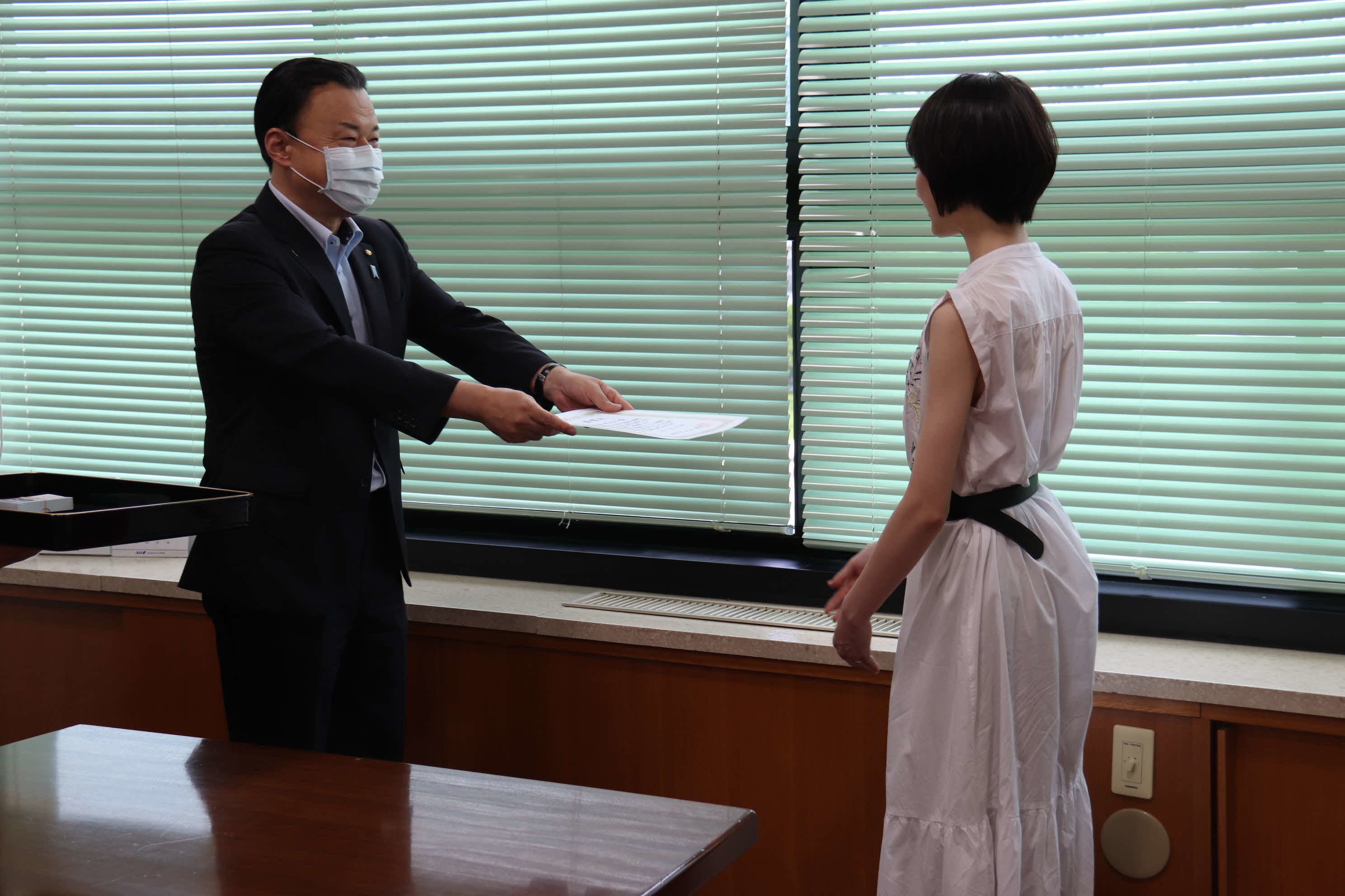 委嘱状交付のようす