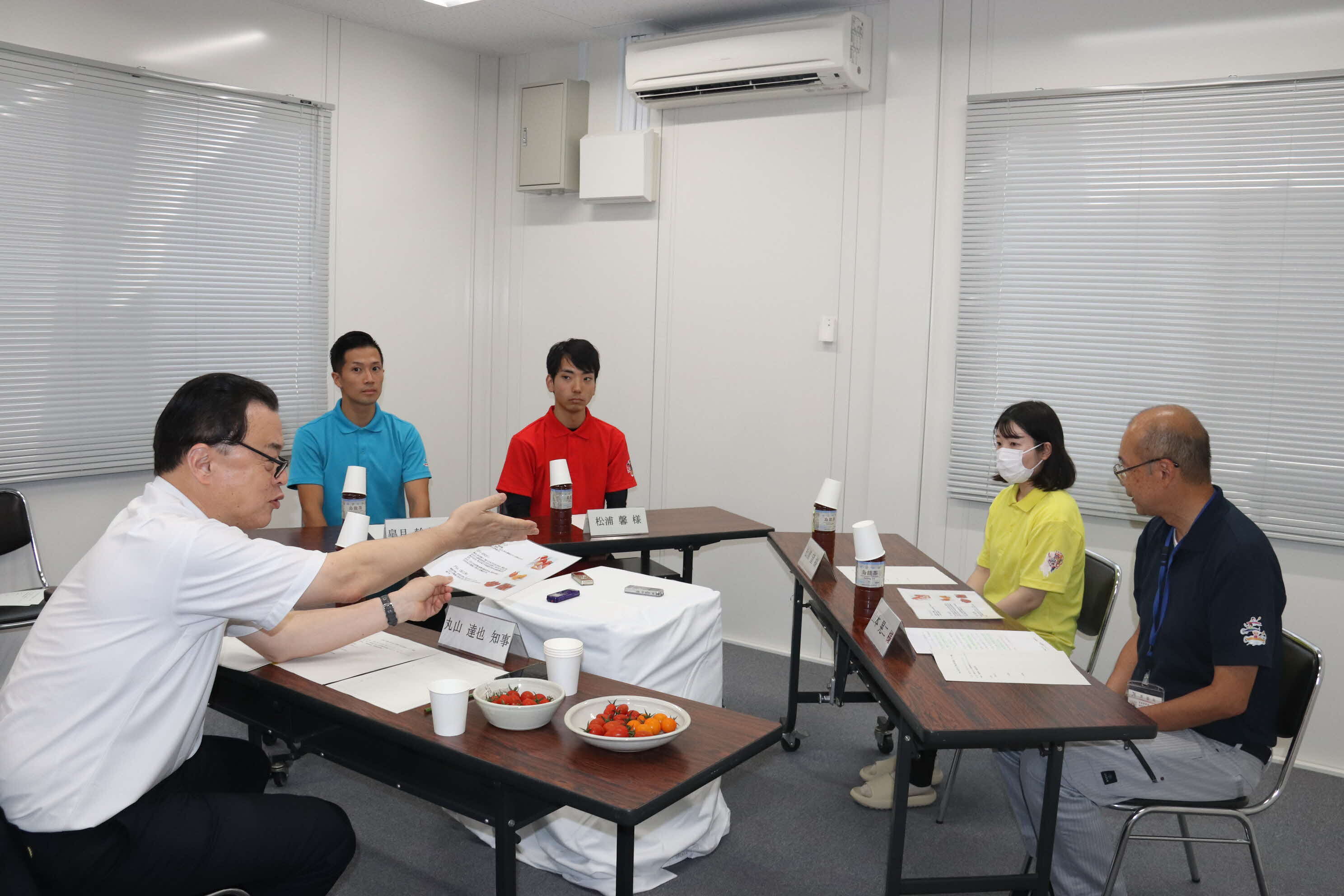 研修生および農業普及指導員の方々との懇談