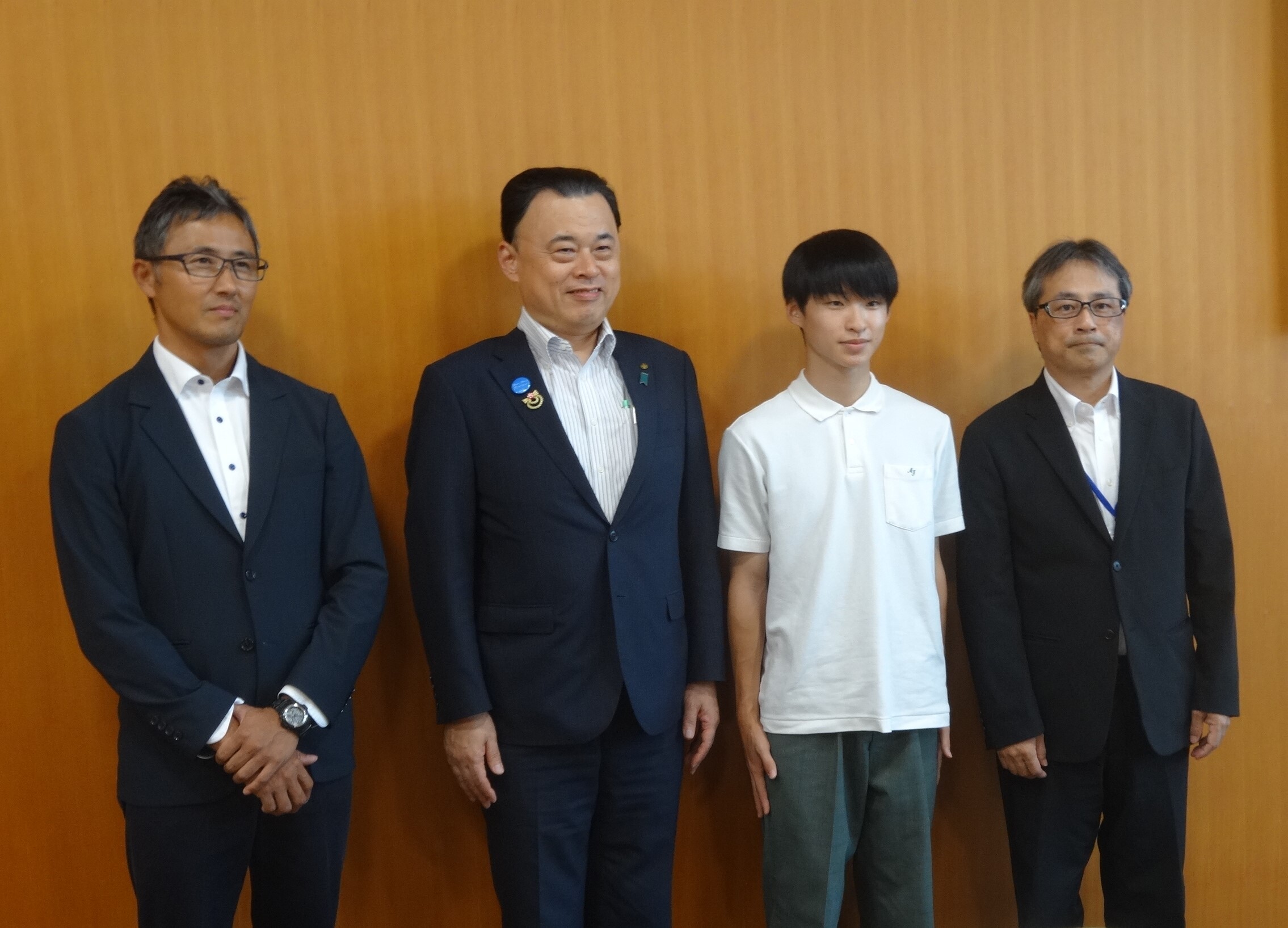 報告に参加した皆さんと