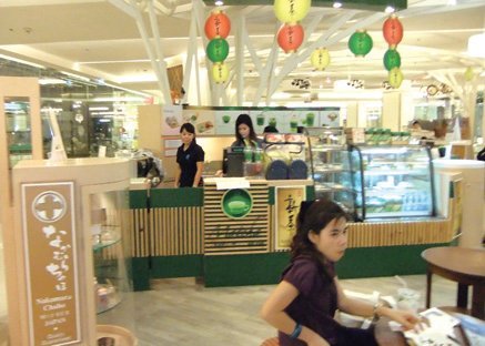 大型商業施設内に出店した「chaho」の写真