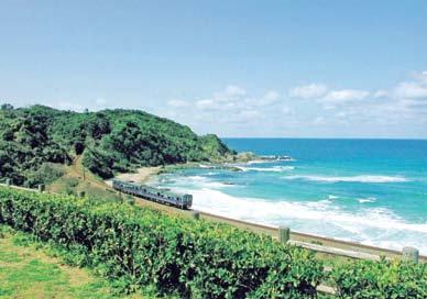 石見地方の美しい海岸線の写真