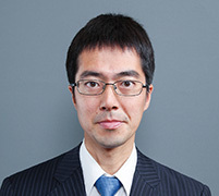 高見康裕(たかみやすひろ)の写真