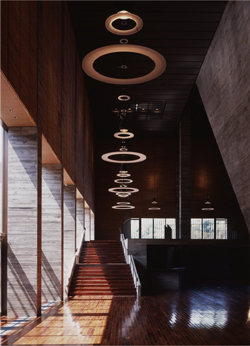 大ホールホワイエの写真