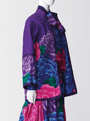 森英恵《イヴニングアンサンブル》の写真