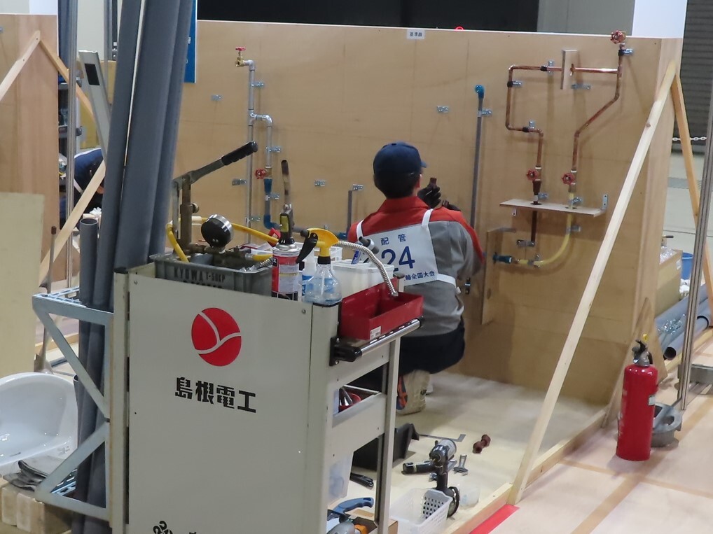 高橋選手作業風景