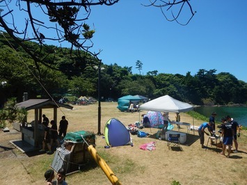 加賀漁港のキャンプ利用写真