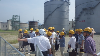 消化ガス発電施設見学風景の画像②