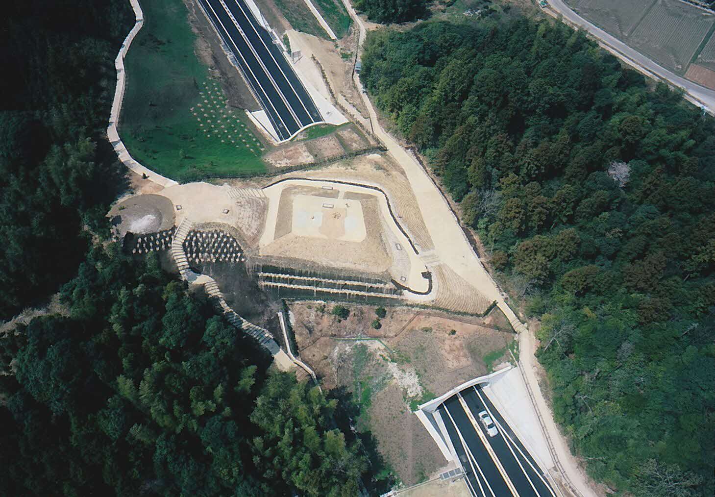 塩津山1号墳空撮