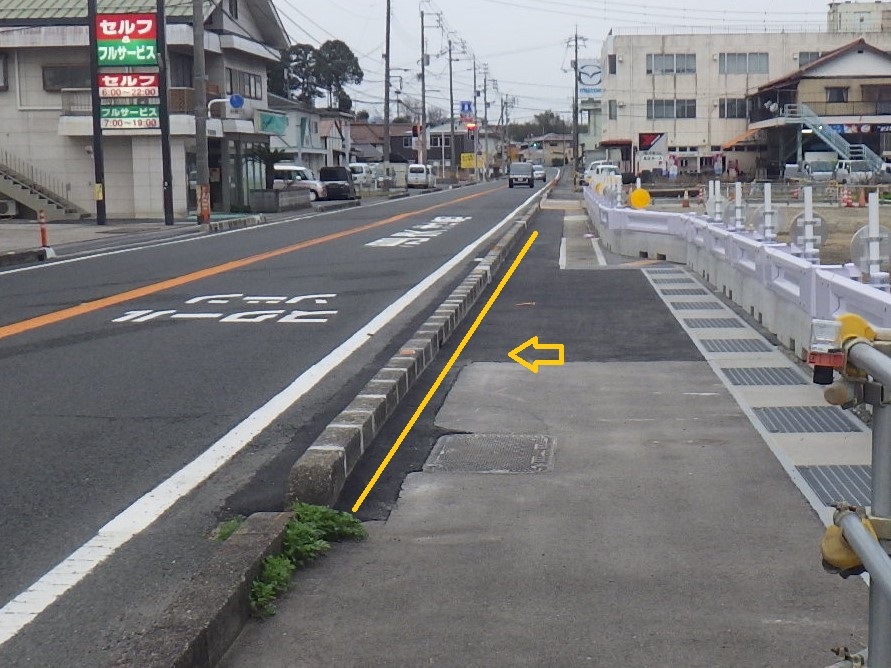 歩車道境界ブロック