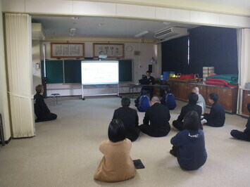 隠岐養護学校での防犯教室
